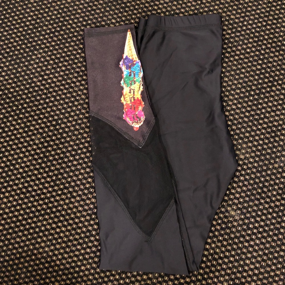 NWOT Zara Terez youth leggings